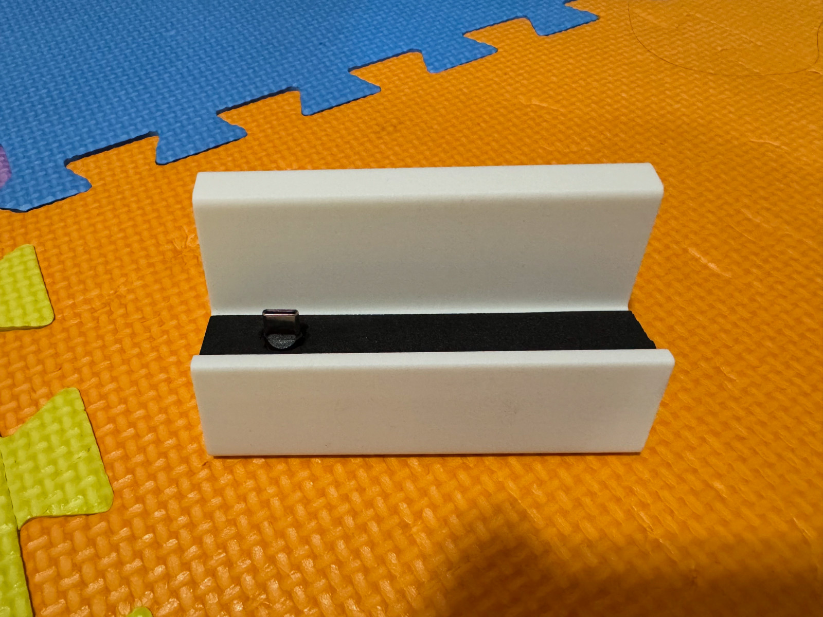 PowKiddy RGB30 Magnetic Charging Stand