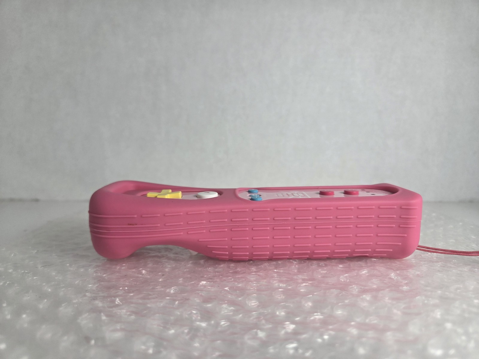 Nintendo Wii U Motion Plus Remote Controller Princess Peach OEM RVL-036 Tested