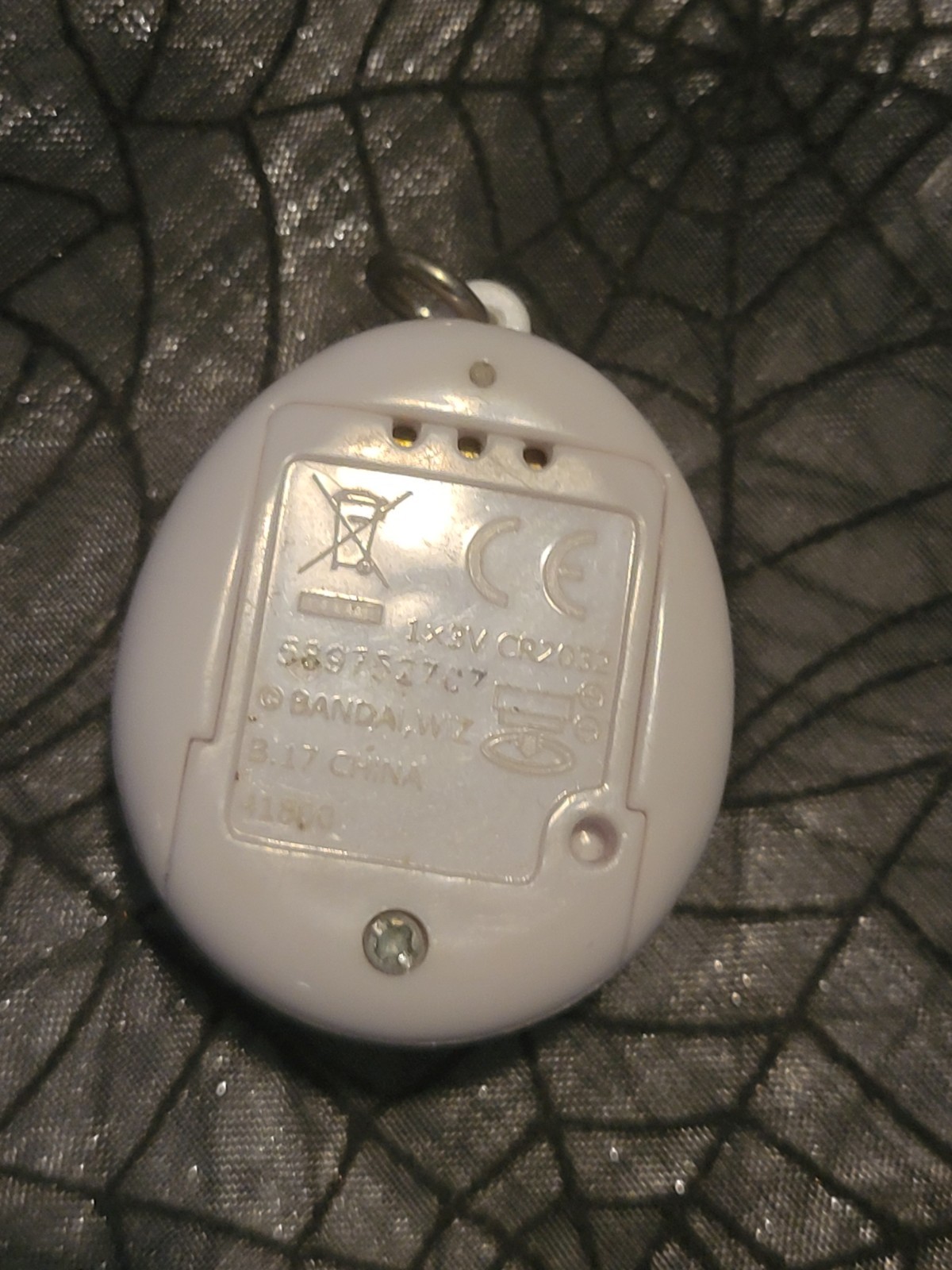 Tamagotchi Mini 2004 2005 Wiz Bandai Virtual Pet Console White Original Tested