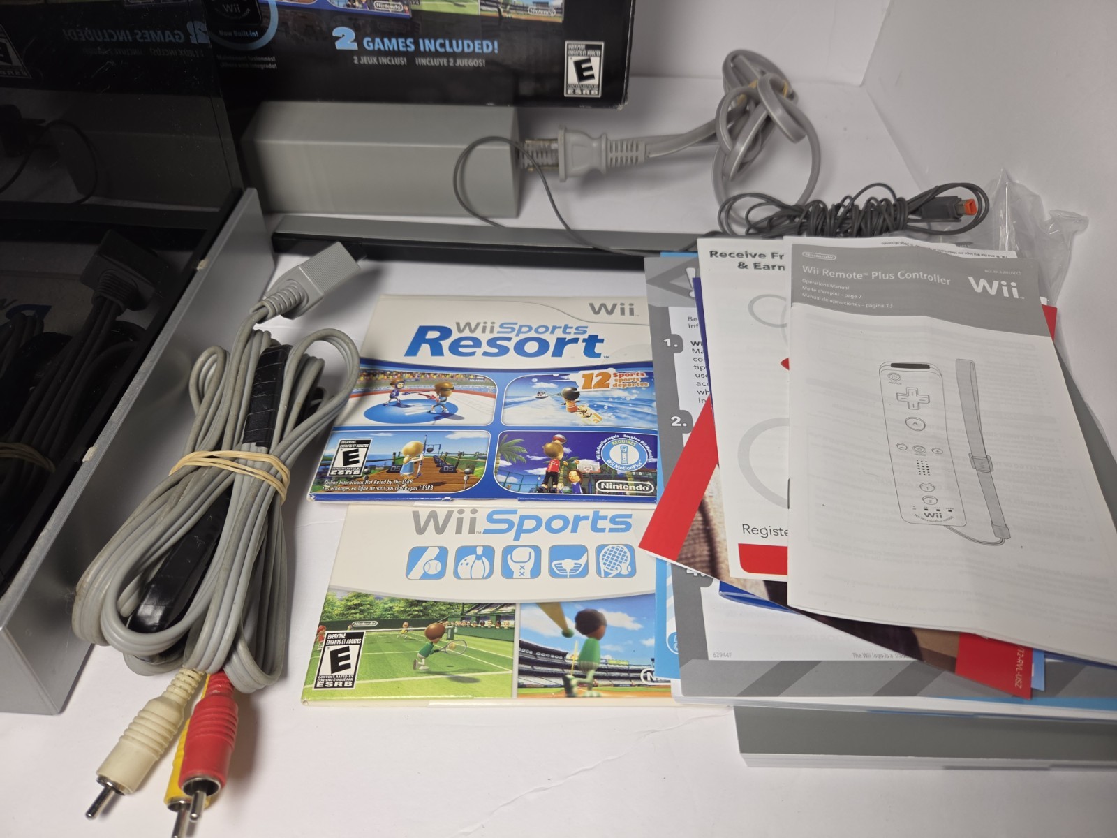 Nintendo Wii, Wii Sports, Resort And 4 Games, Black Console System Bundle