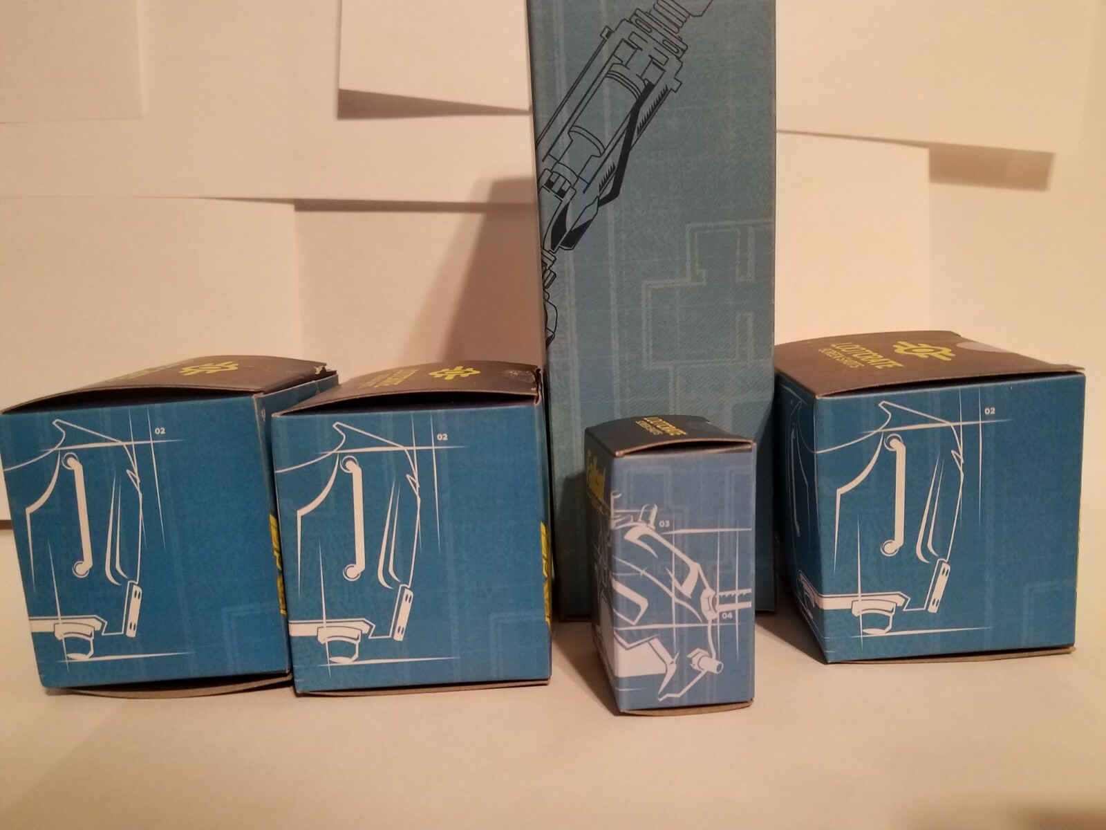 FALLOUT Loot Crate LIBERTY PRIME build-a-figures NIB Armor Dog Meat 2 6