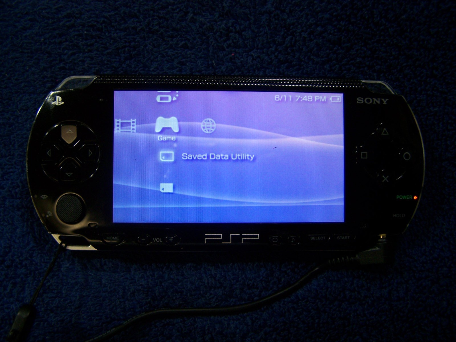 Sony PSP Black Model 1001 with Box, 32MB Card, Dexter Game, Power Cord, Tested