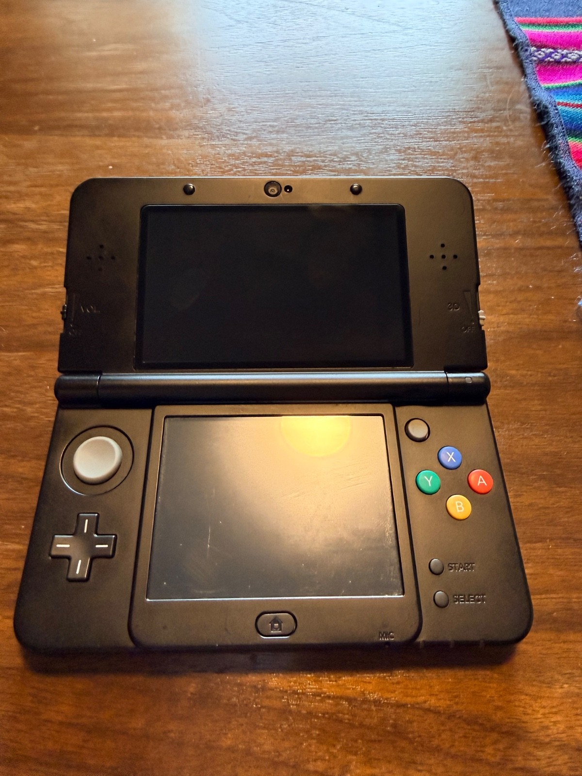 FOR PARTS OR REPAIR – READ – New Nintendo 3DS “Black Friday” Mario Edition