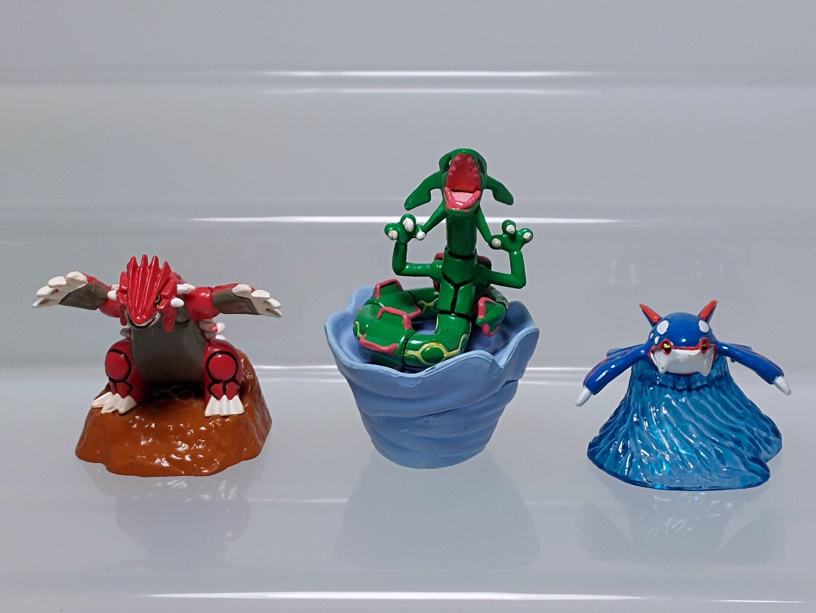 Groudon Rayquaza Kyogre Pokemon Ball Choco Footprint Figure Tomy 0.8-1.9in