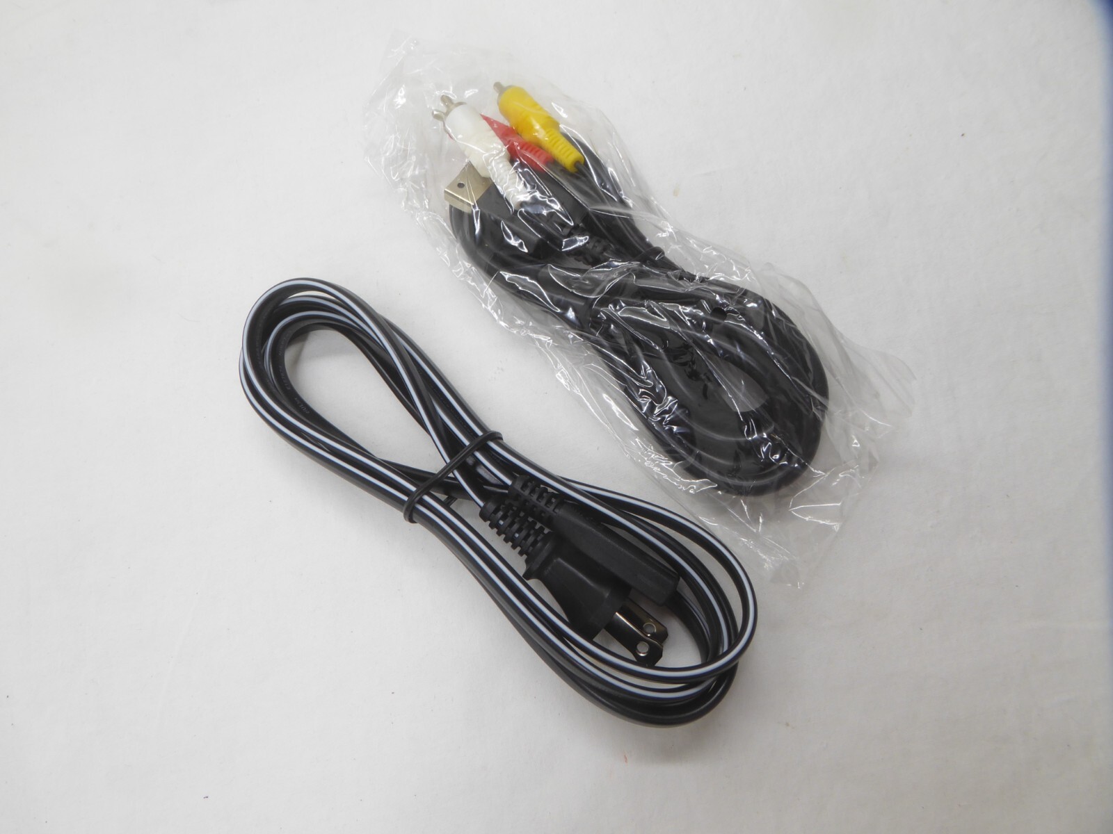 Sega Dreamcast Av Audio Composite RCA cable and power cord 6′ NEW U.S. seller