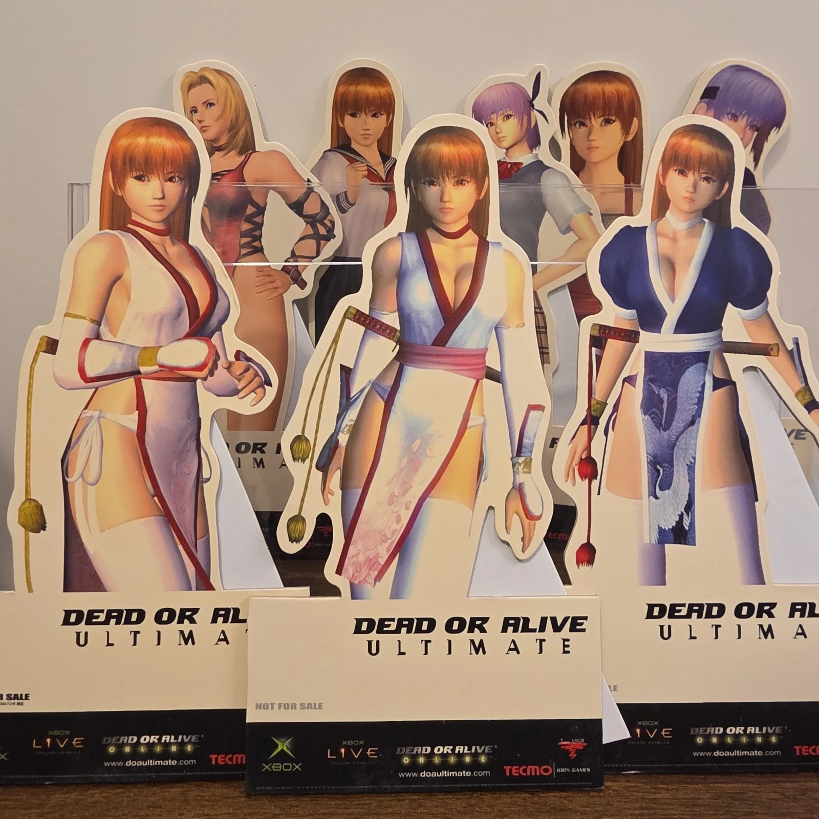 Dead Or Alive Ultimate Xbox Live Original Counter Standee Girls 8x Complete set