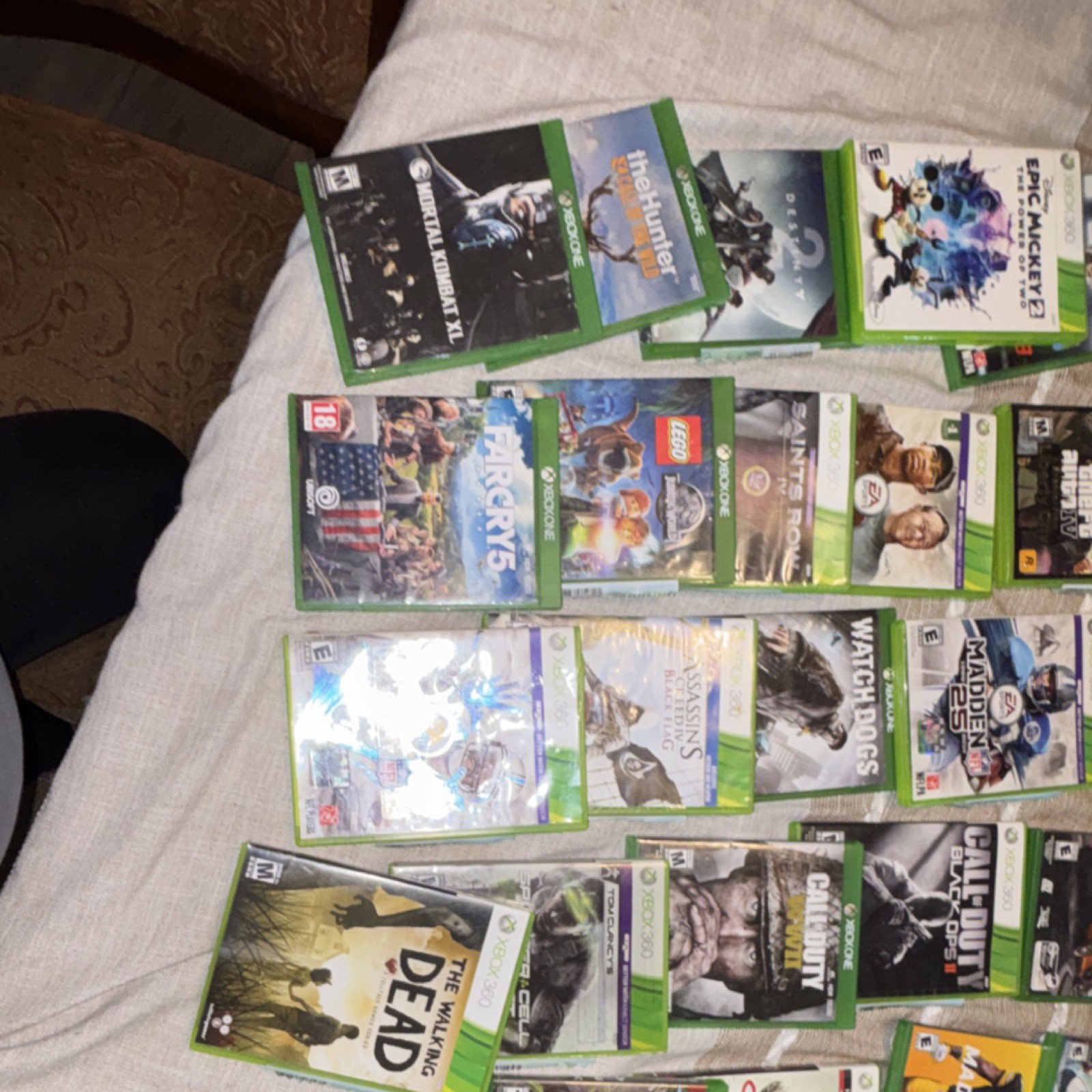 Microsoft Xbox One & Xbox 360 Mixed Video Game Lot w/ Cases Action Sports