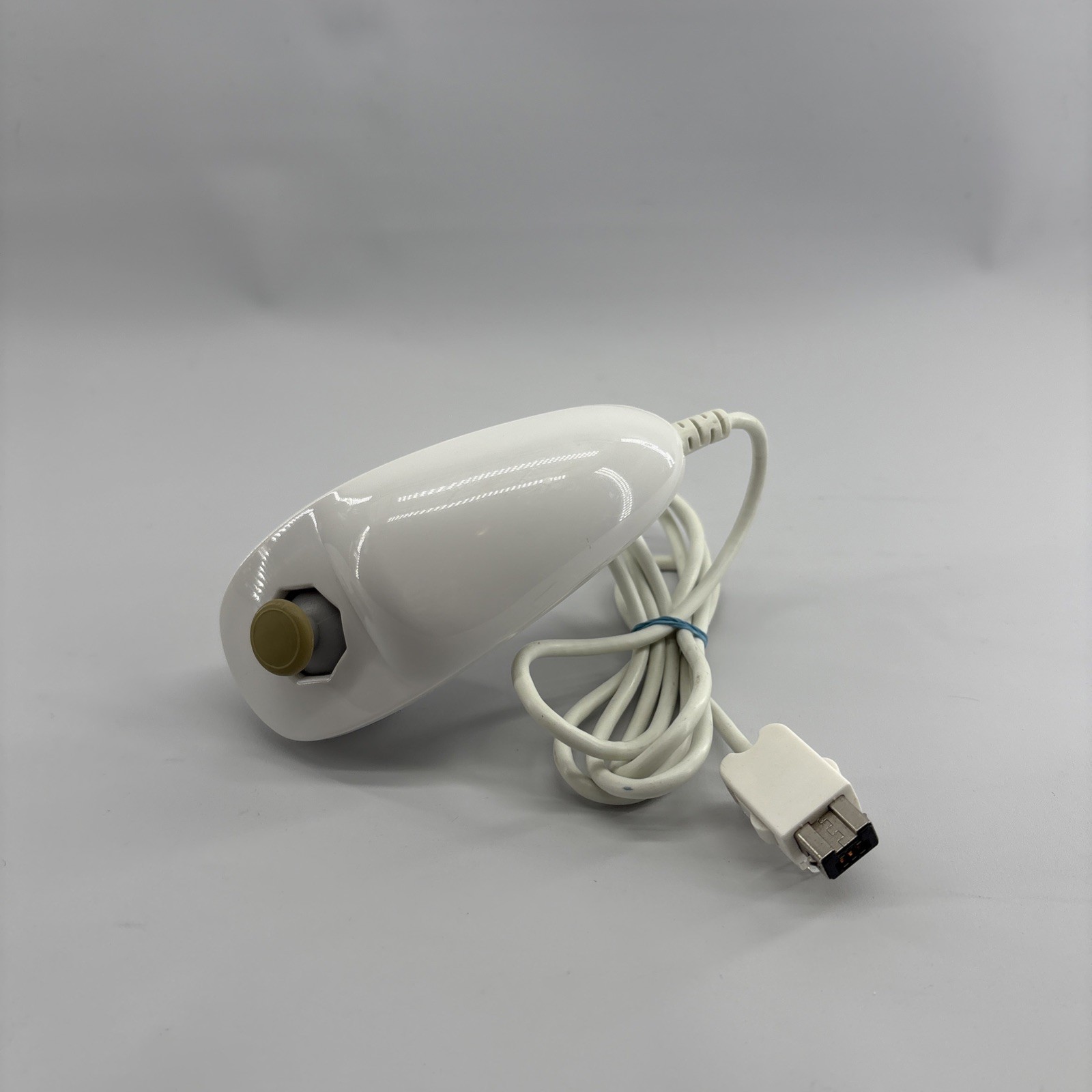 Nintendo Wii Console RVL-001 Bundle + Wii Remote & Wii Nunchuck