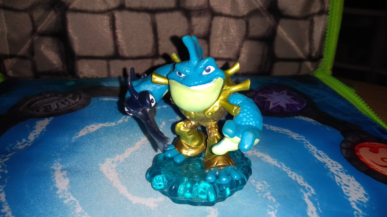 Skylanders Loose figure Rip Tide