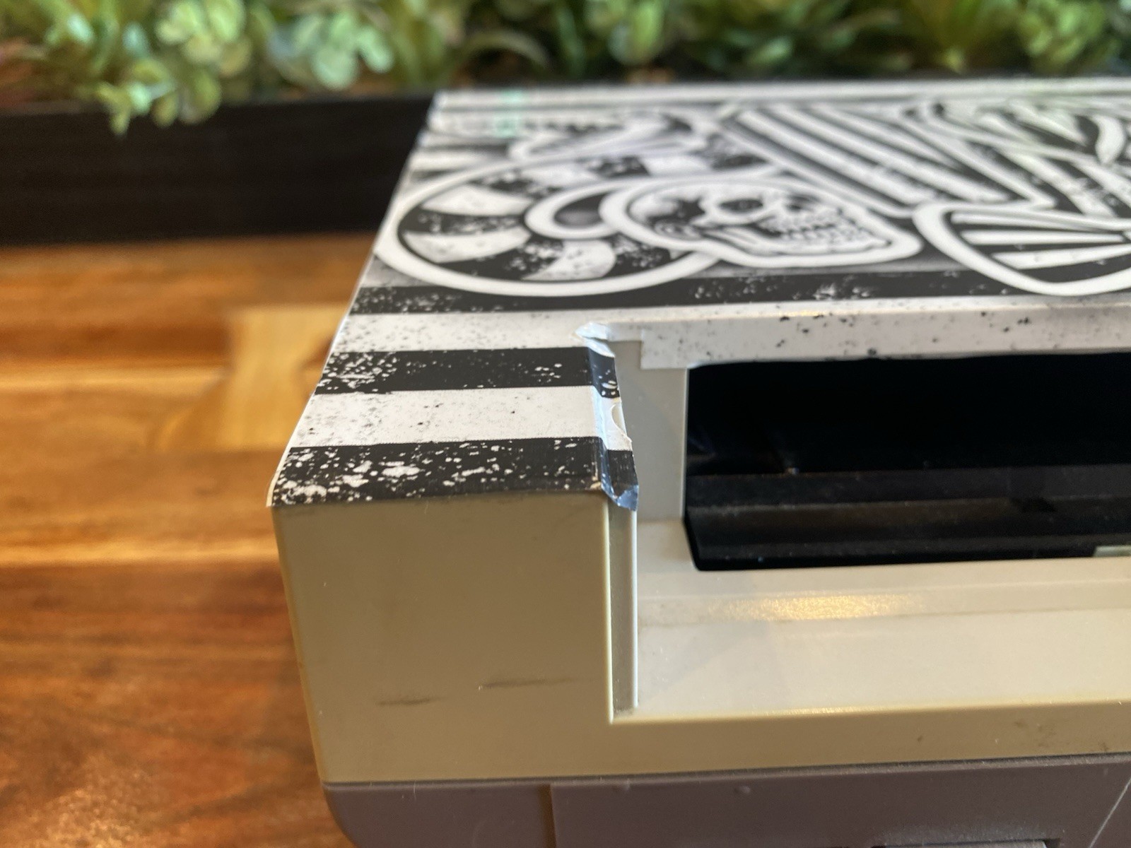 Nintendo NES Console w/ Beetlejuice Skin – TESTED – WORKS – PLEASE READ!