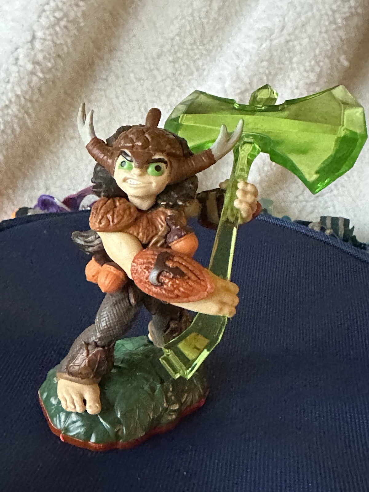 Skylanders Trap Team Bushwhack Figure Trap Master Character