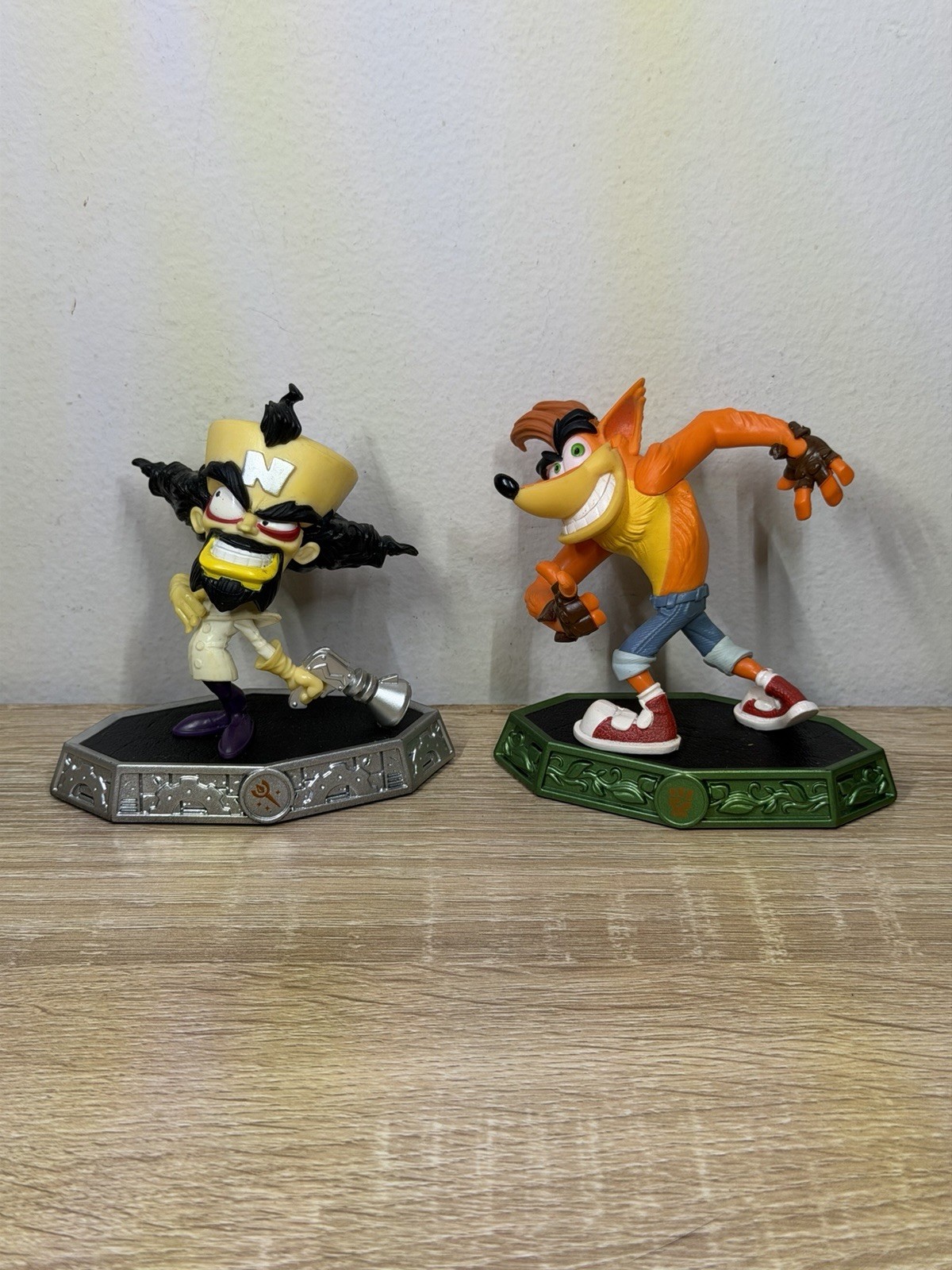 Skylanders Imaginators Crash Bandicoot and Dr. Neo Cortex Figures Set 2016