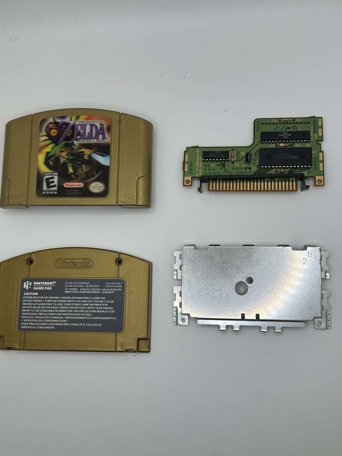 The Legend of Zelda: Majora’s Mask N64 Holographic Gold, Authentic, Tested