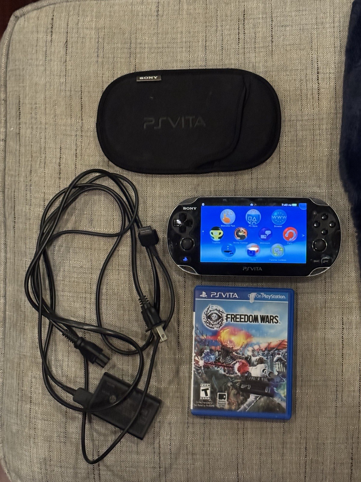 Sony Playstation PS Vita PCH-1001 Black Handheld Console System Bundle – Tested