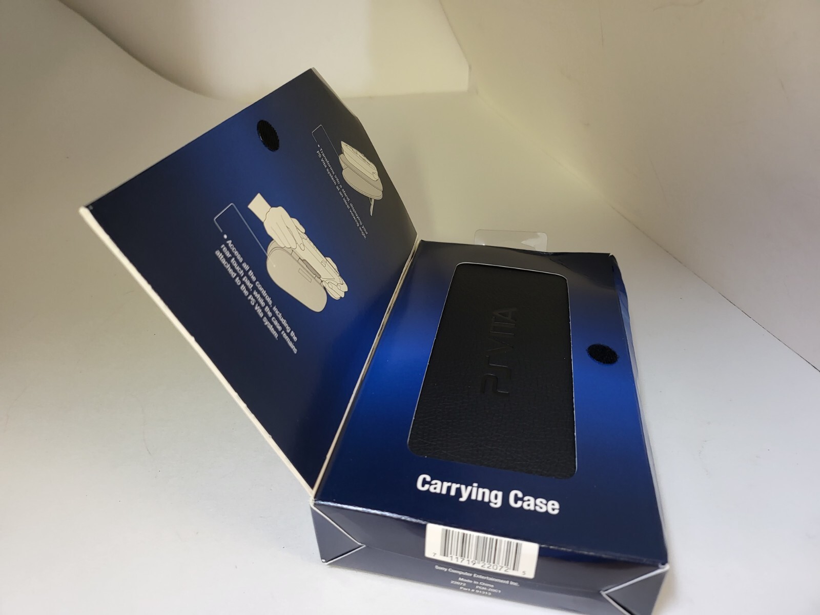 NEW W/CREASED BOX OEM OFFICIAL SONY PS VITA PSVITA CARRYING CASE PCH-Z0C1 #M36
