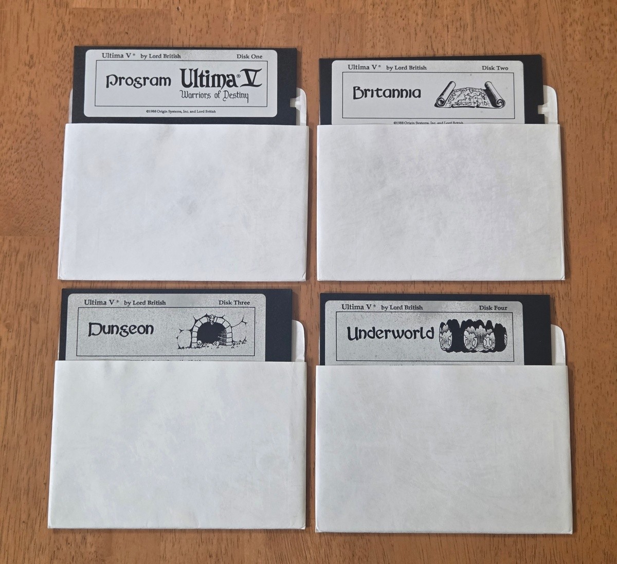 Ultima Second Trilogy IV V VI IBM PC Big Box Game 5.25″ Complete CIB Paper Map