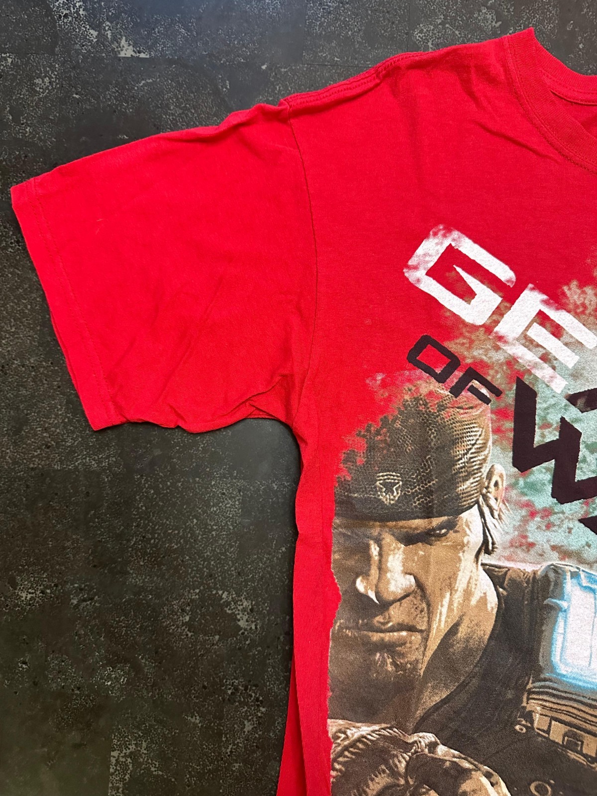 GEARS OF WAR 3 Marcus Fenix Shirt RED Large L PROMO Microsoft Store GOW