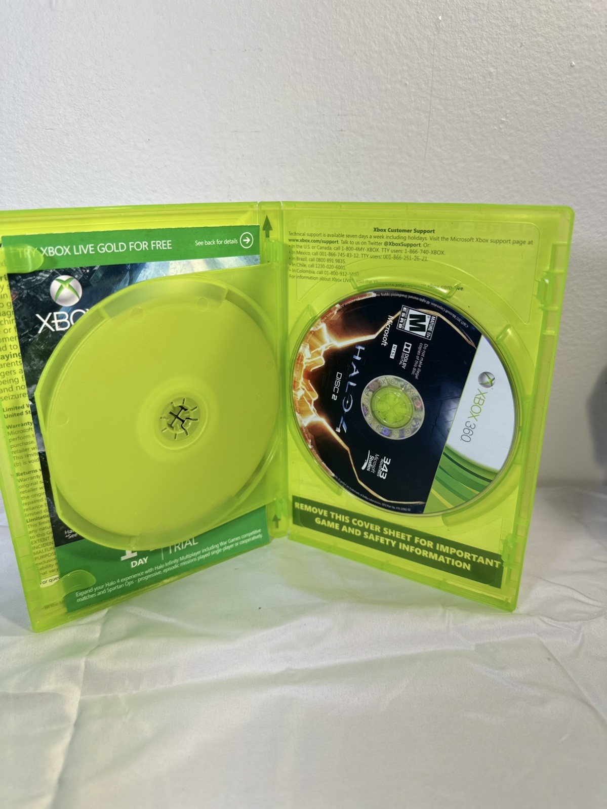 Halo 4 (Microsoft Xbox 360, 2012)