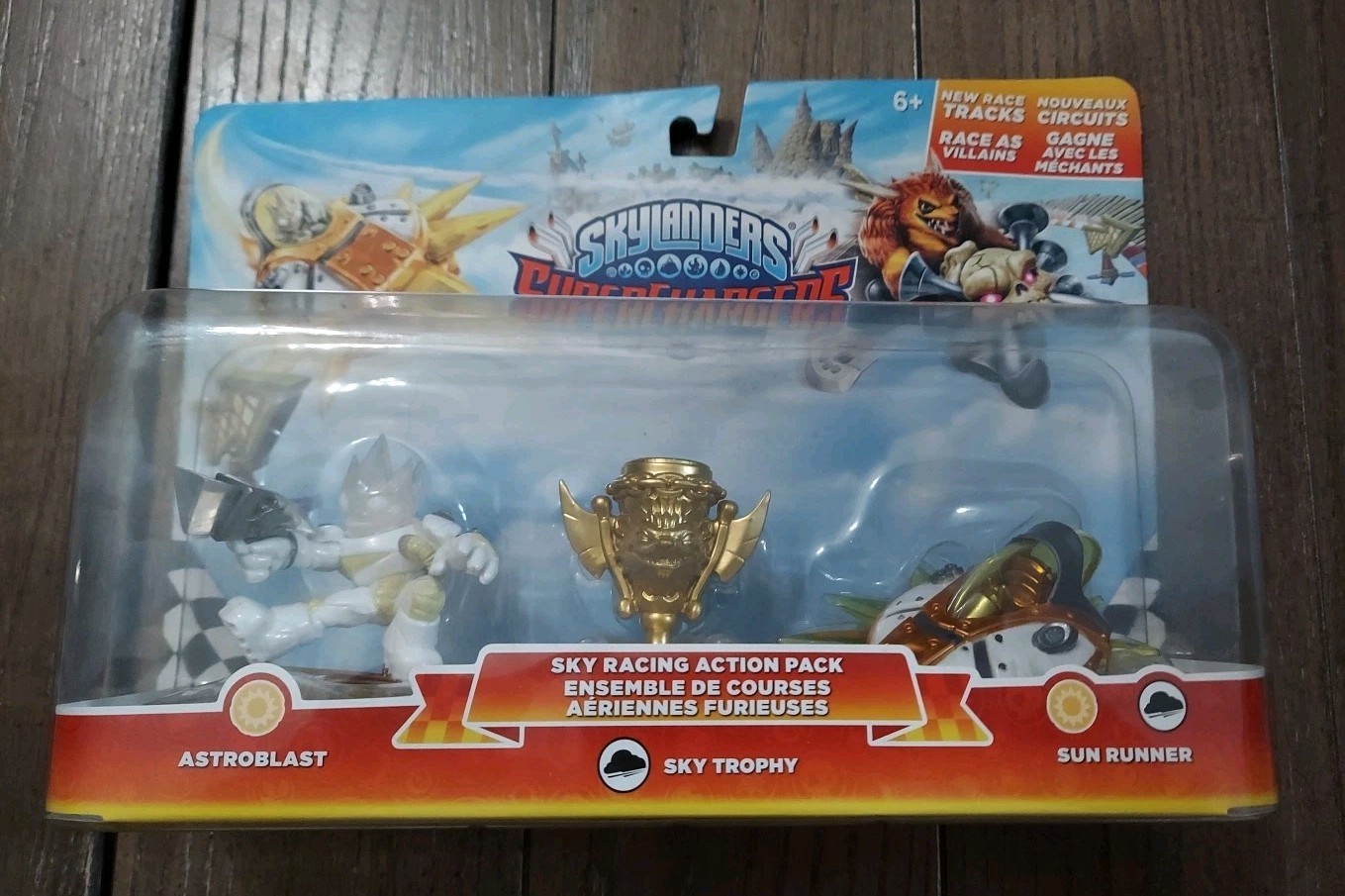 Skylanders Superchargers Legendary Sky Racing Action Pack
