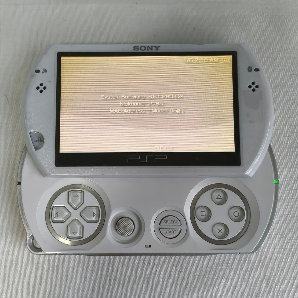 Sony PSP GO console White with Charger PSP-N1004 New screen with protect tested