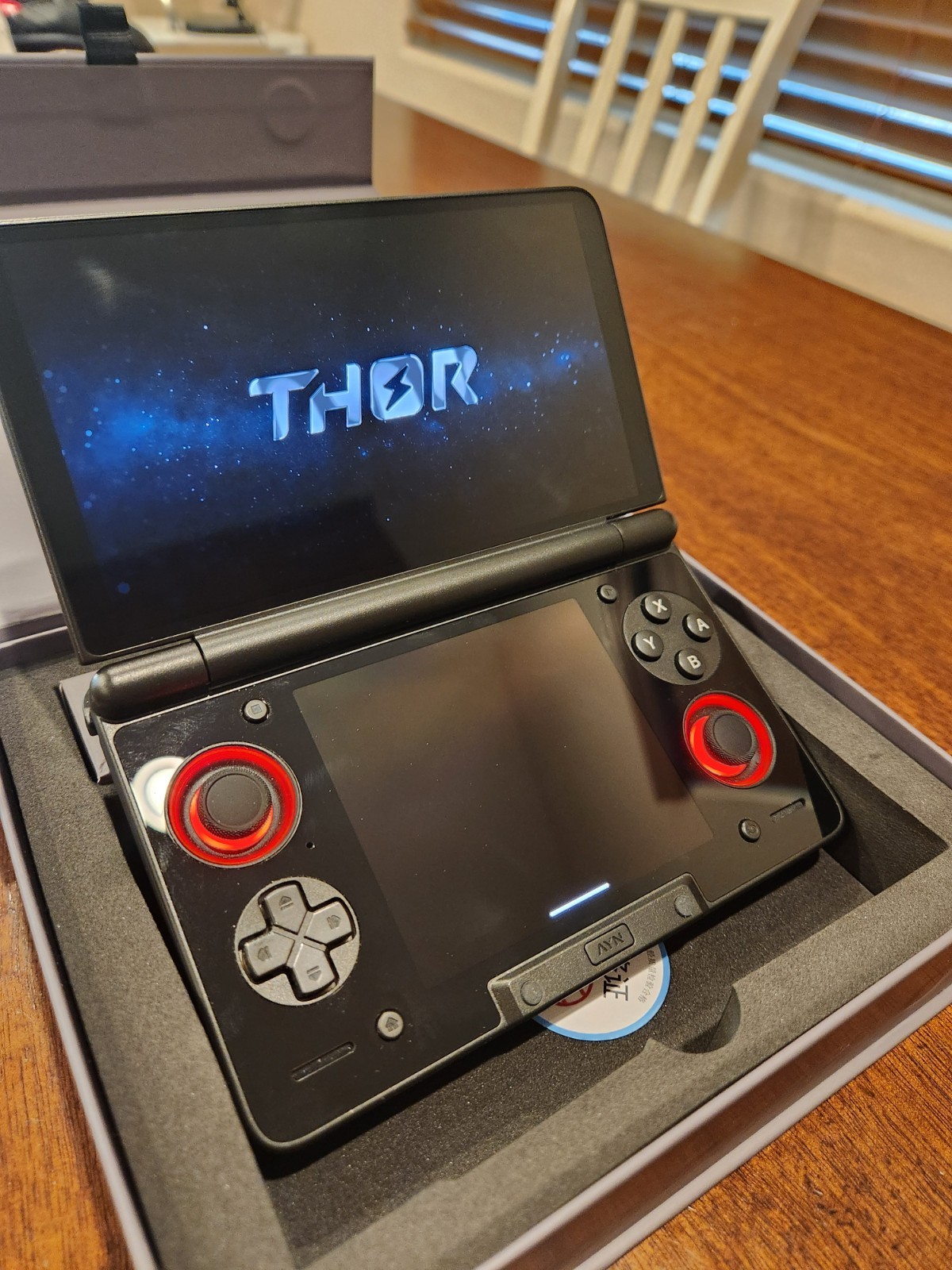 AYN THOR MAX 16GB – 1TB w/ Carry Bag