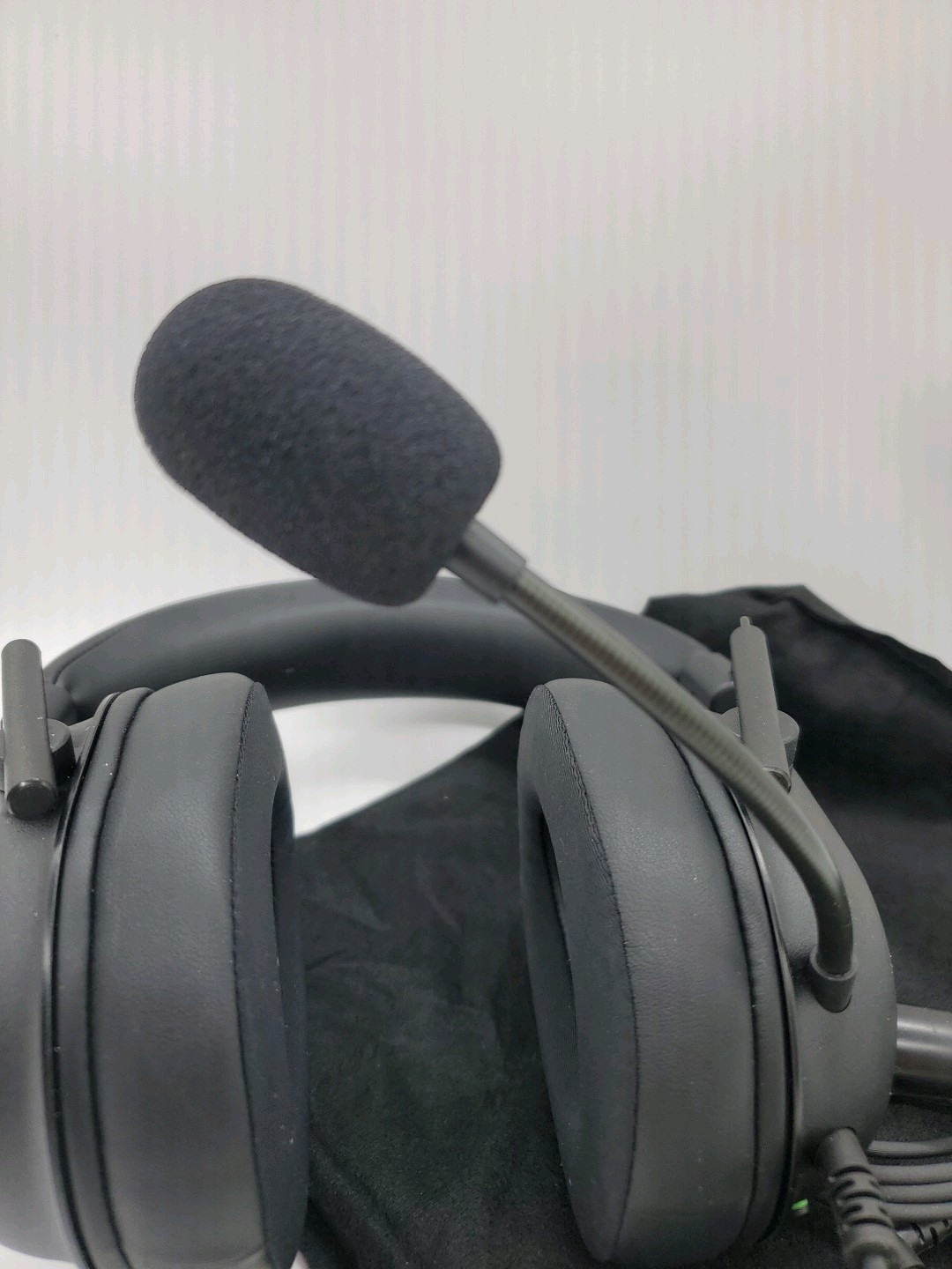 Razer Blackshark V2 X White Over the Ear Gaming Headset