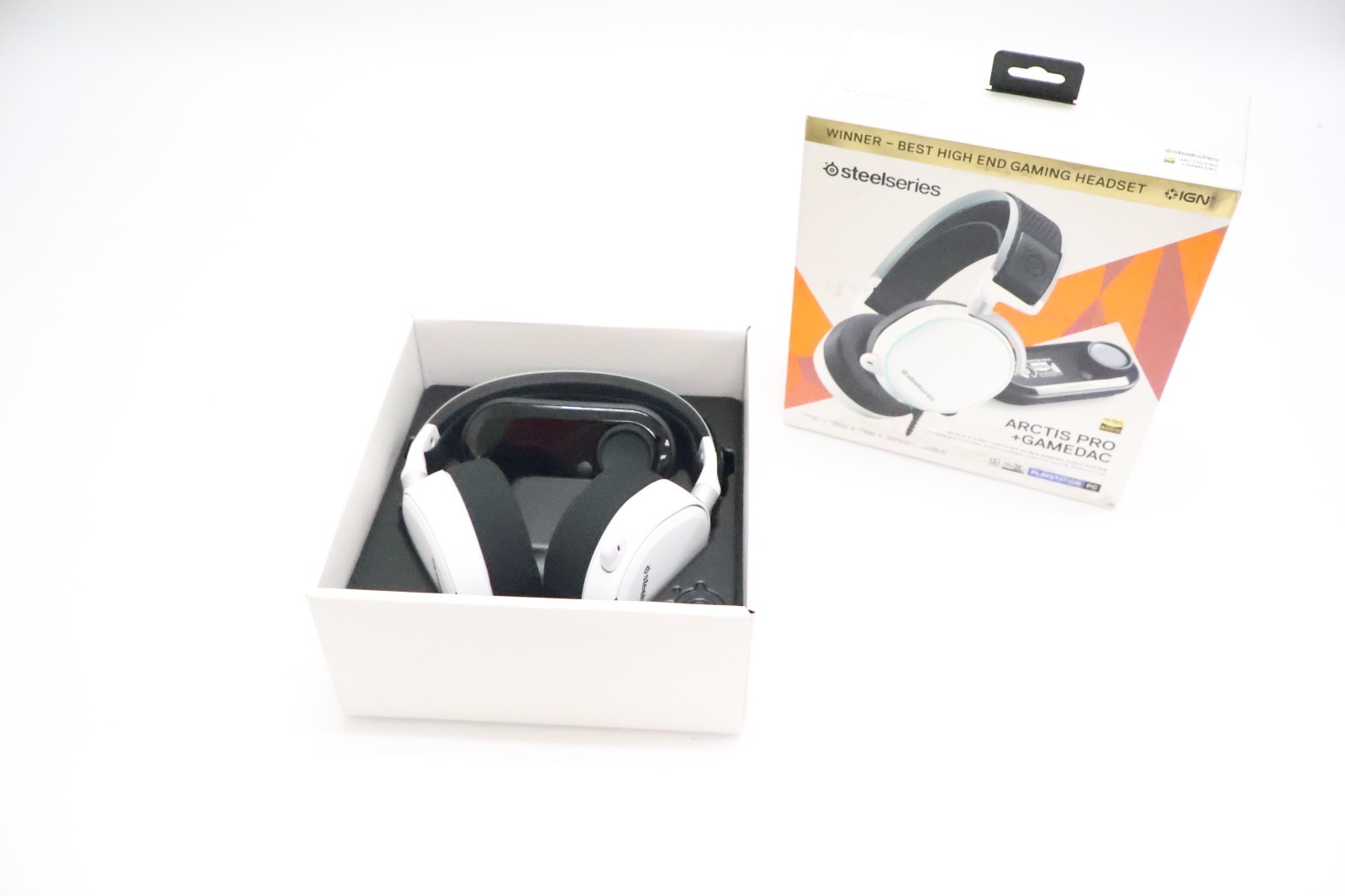 SteelSeries Arctis Pro+GameDAC Wired Gaming Headset White for PS5/PS4 and PC NEW