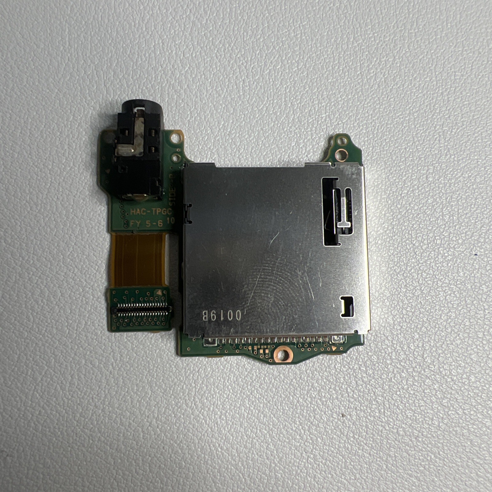 Replacement Headphone Jack Game Card Reader Cartridge Slot Nintendo Switch V2