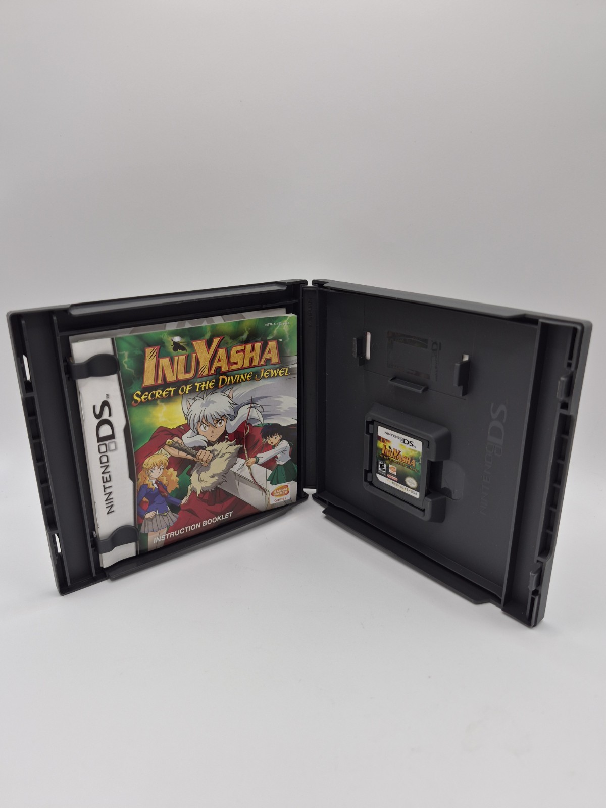 Inuyasha: Secret of the Divine Jewel (Nintendo DS, 2007) CIB W/ Manual Inserts