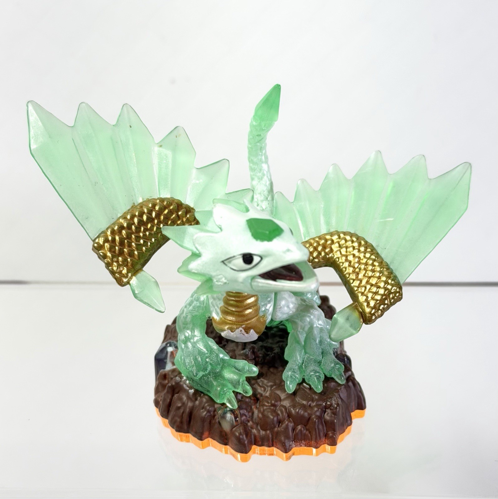 Skylanders Giants Jade Flashwing Figure Loose w/ Trading Card & Sticker