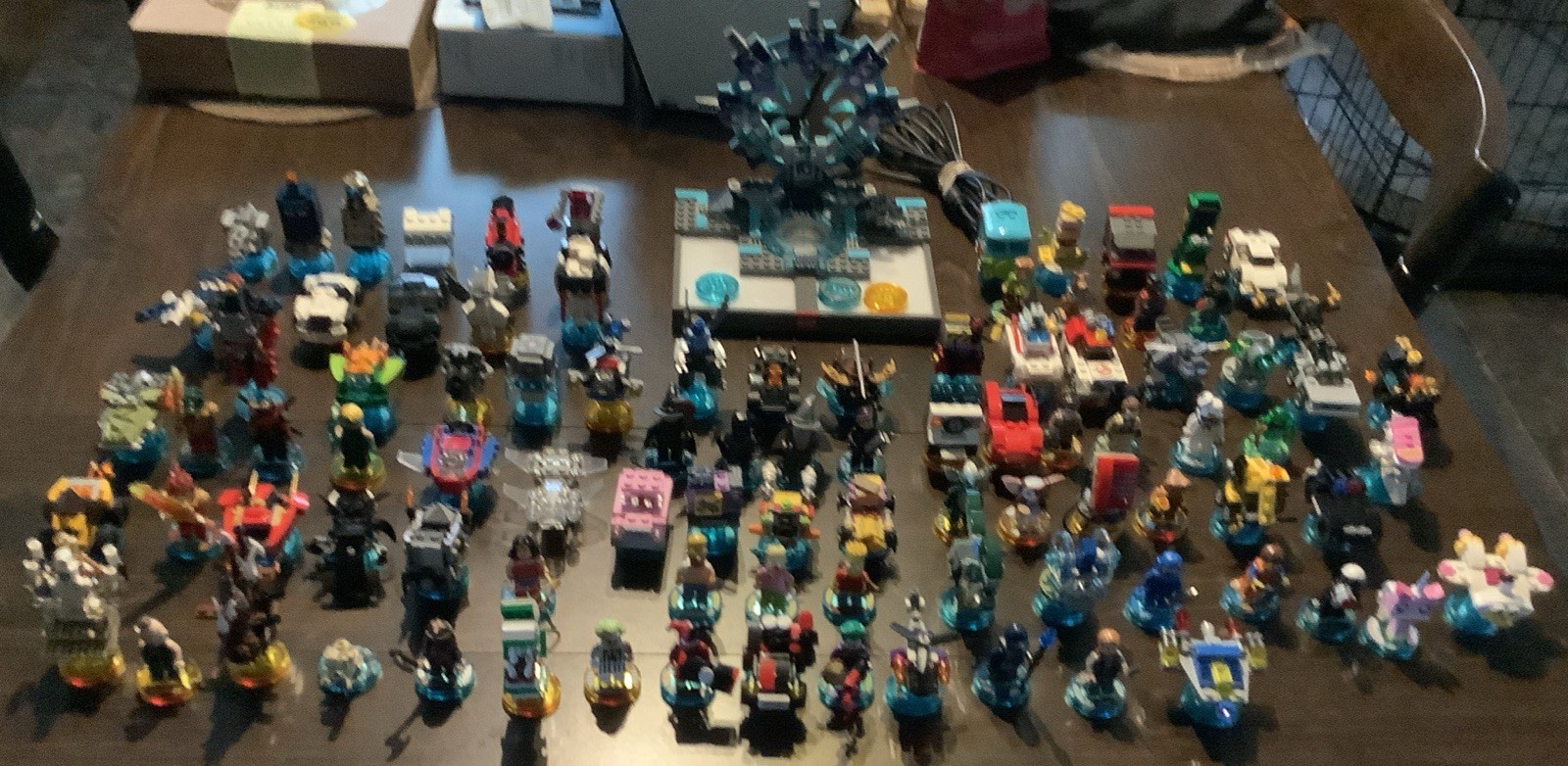 LEGO Dimensions (BULK Lot of 93 Small pieces) & Xbox One Portal, + 3 Base Plates