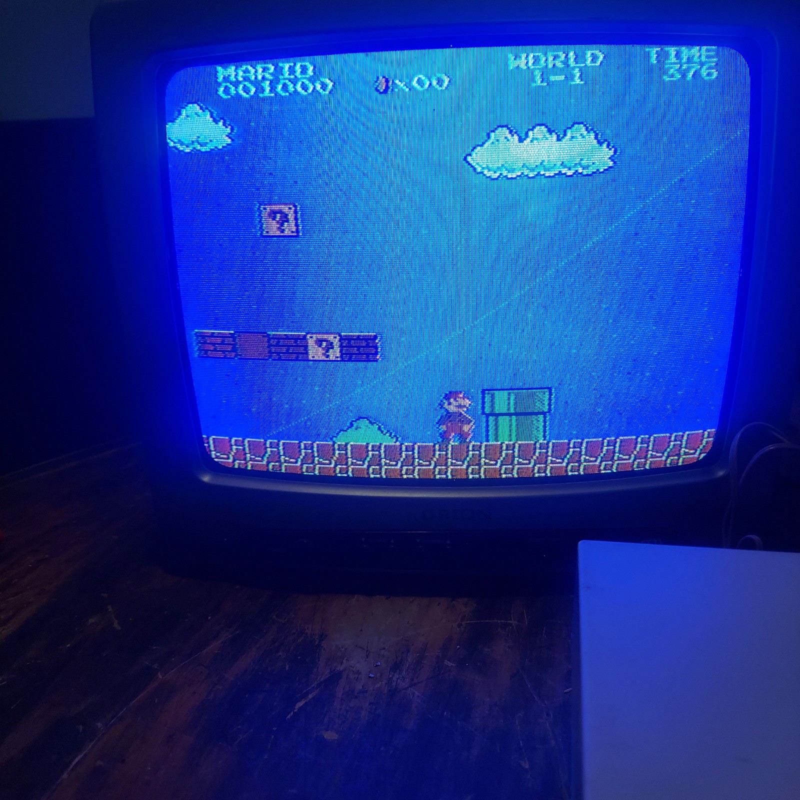 Nintendo NES Console Bundle Cleaned New 72 Pin Mario 3 Duck Hunt Rambo OEM