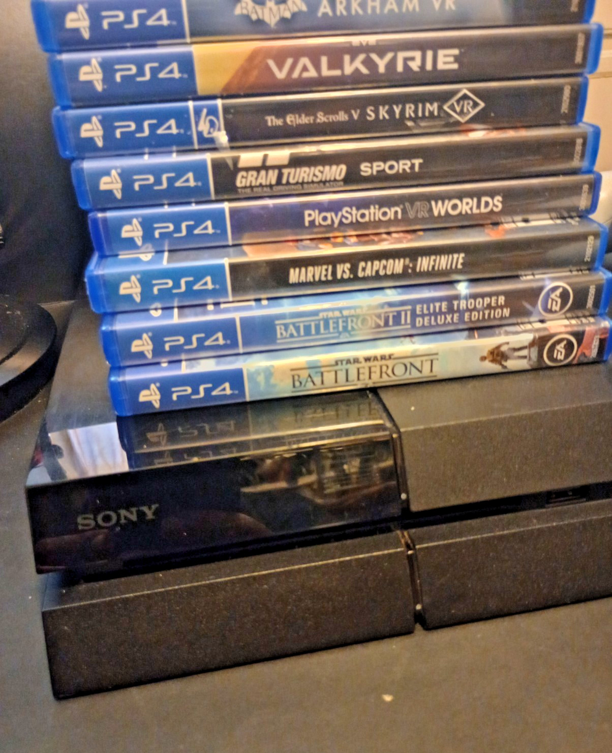 Sony PlayStation 4 PS4 500GB Bundle with 2 Controllers , 10Games,Cords + Tested