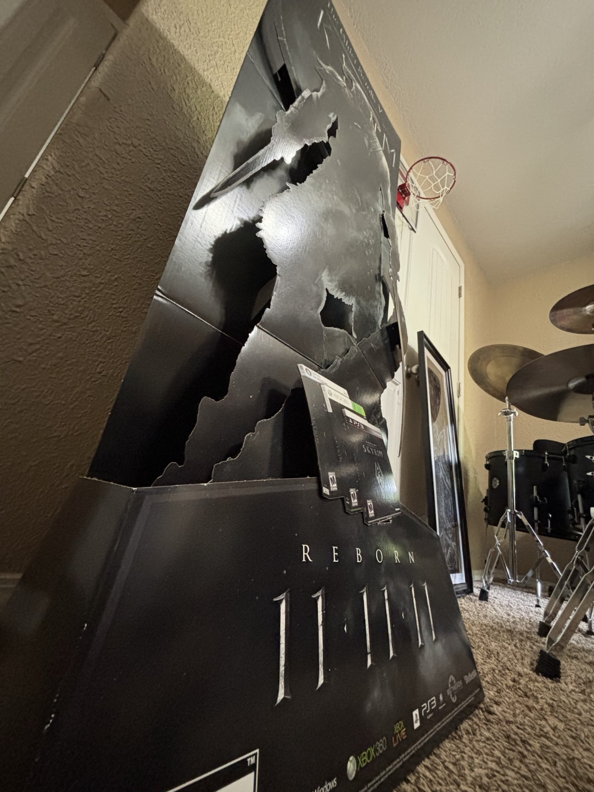2011 ELDER SCROLLS V SKYRIM Standee Store Display Original GRAIL Launch XBOX 360