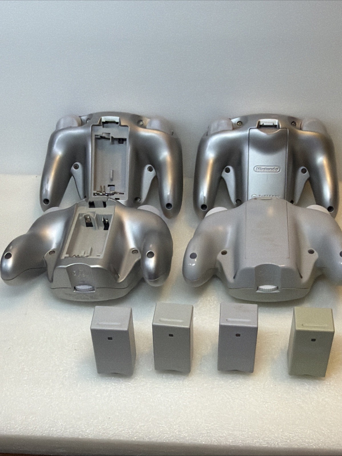Lot Of 4 Nintendo GameCube Platinum Wavebird Controllers with Receivers UNTESTED