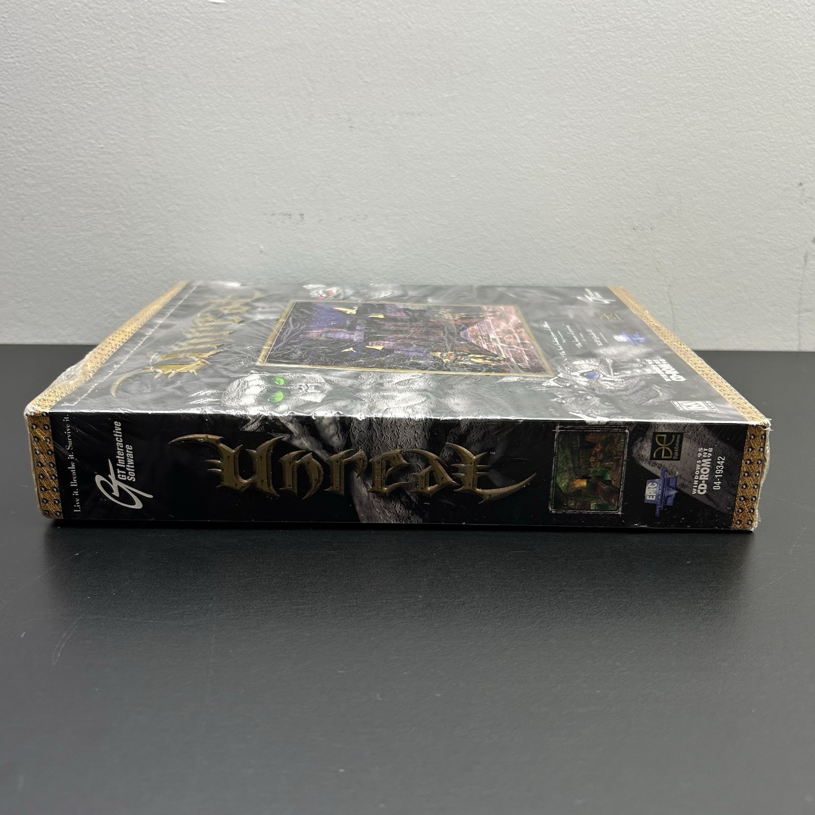 Unreal PC 1998 Big Box Game Windows 95 98 GT Interactive Epic New Sealed