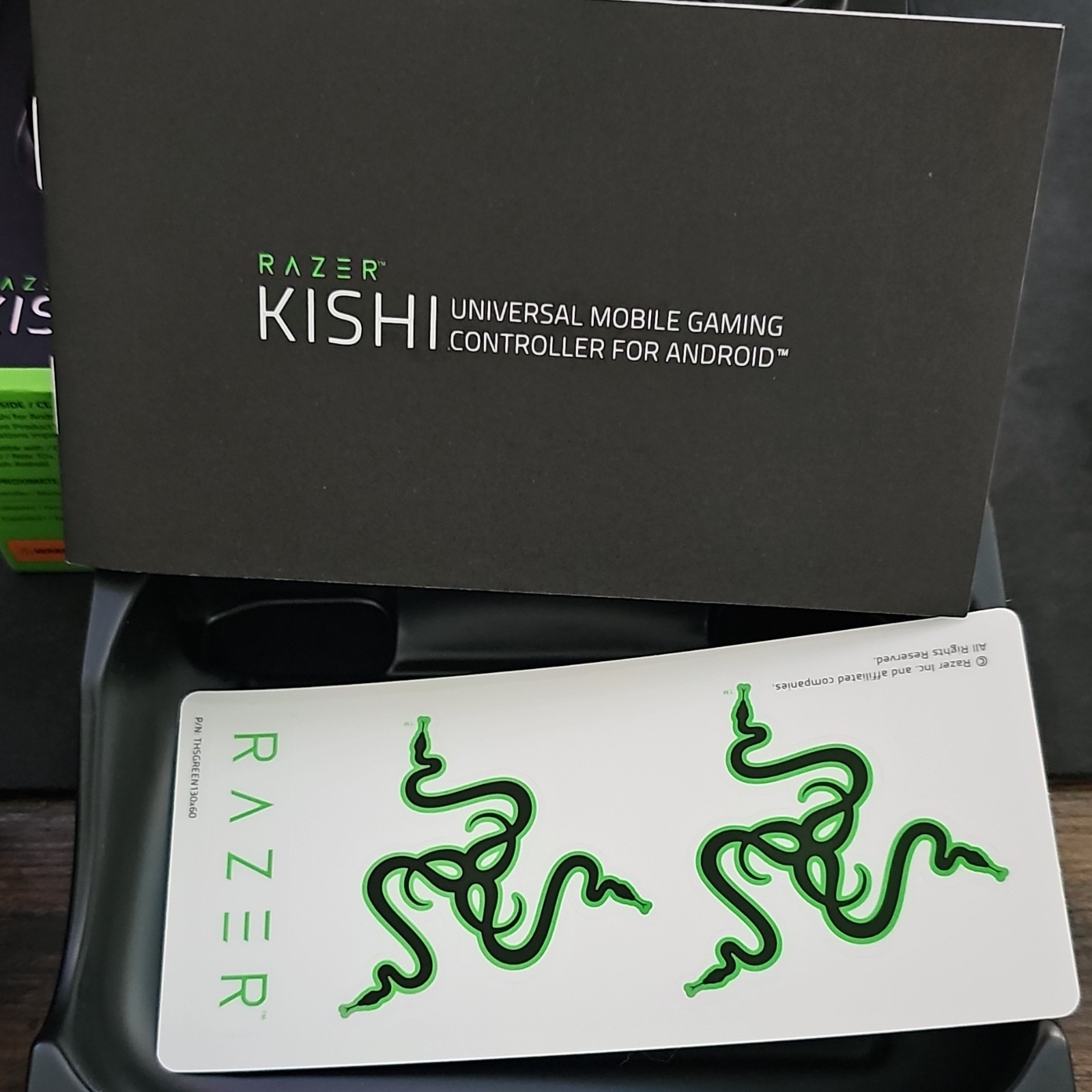 Razer Kishi Mobile Gaming Controller for Android Xbox USB-C Ergonomic Black