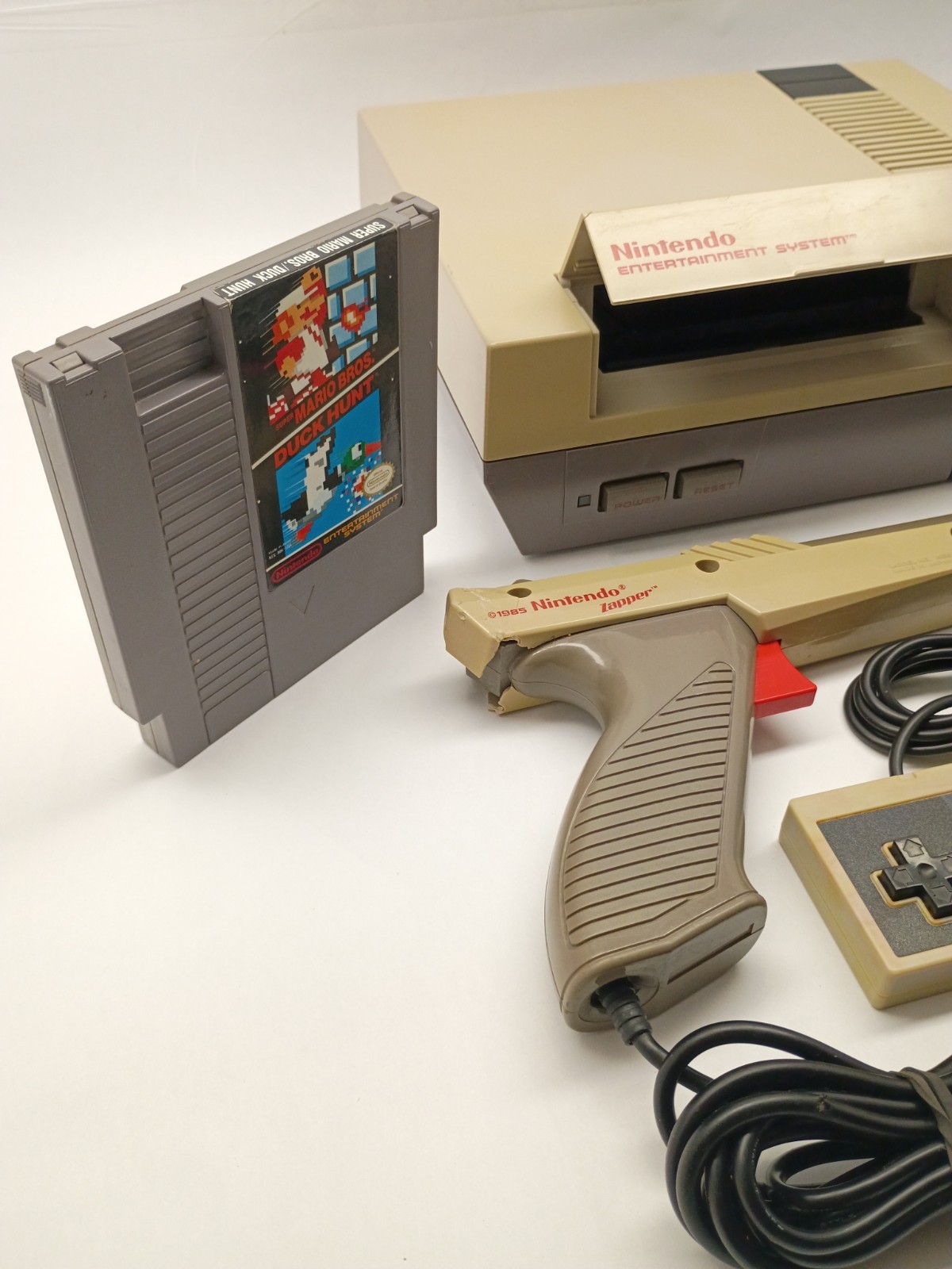 Nintendo NES-001 Console Bundle – Mario/Duck Hunt + 3 Games – Everything Works!