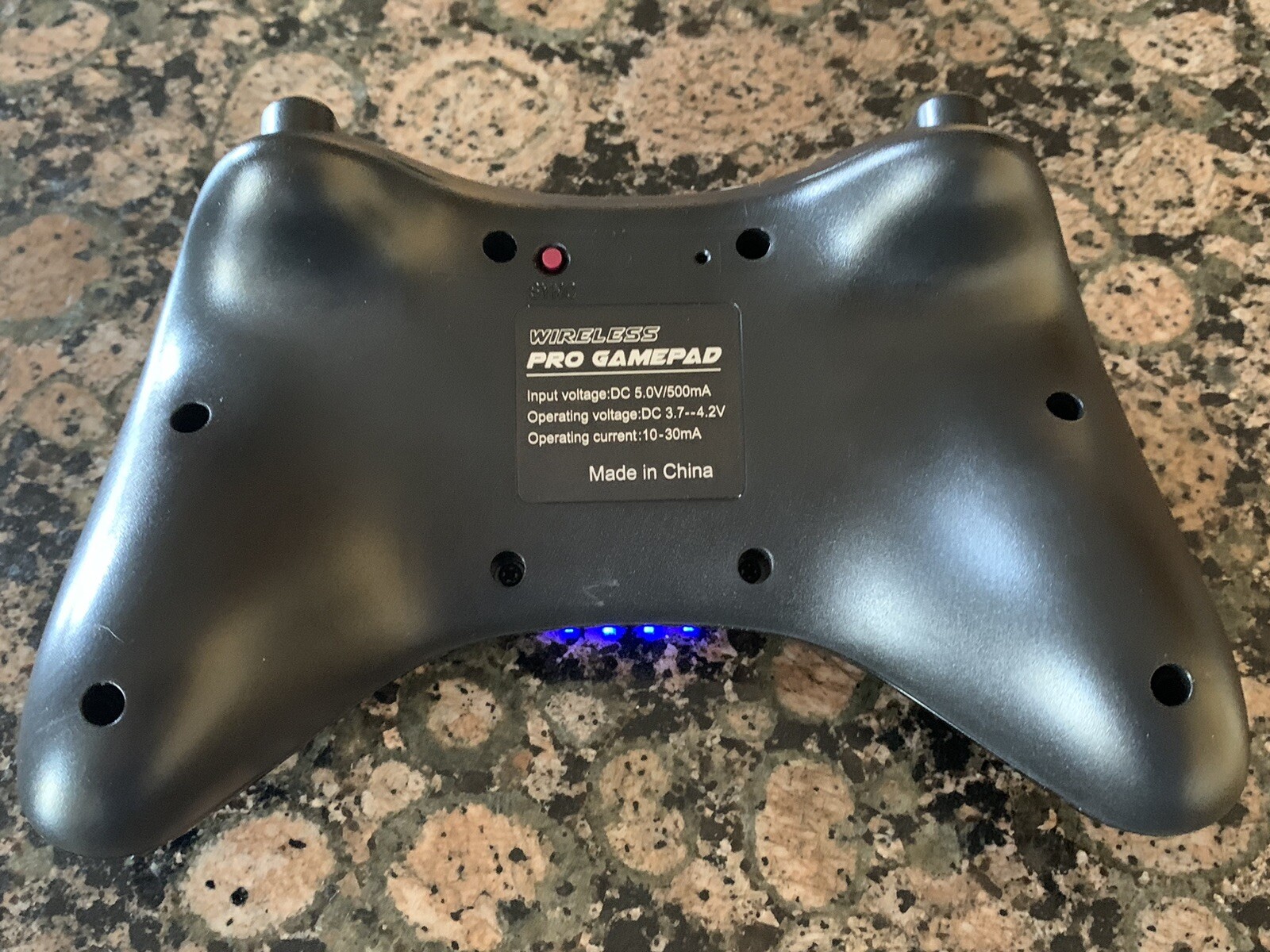 Aftermarket Wireless Pro Bluetooth Gamepad – Black (DOES NOT SYNC)