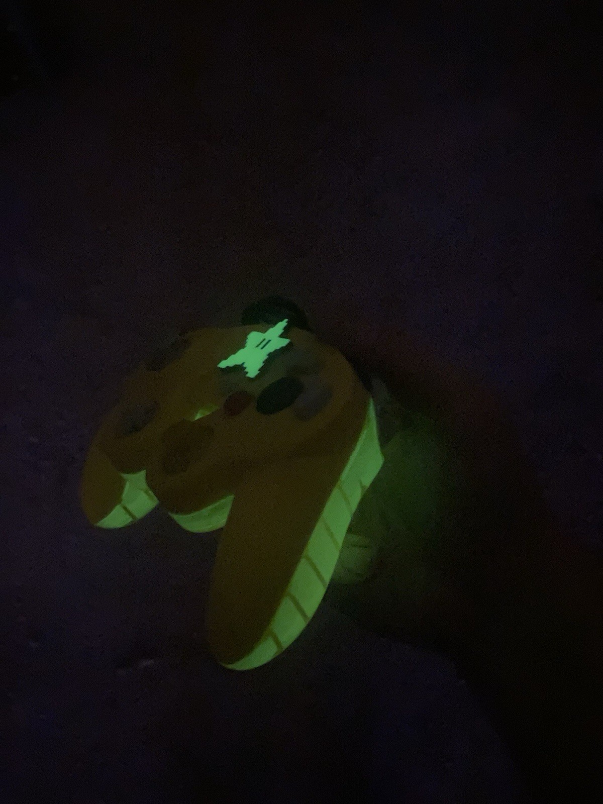 Nintendo GameCube Controller – Glow In The Dark/Yellow/Clear Yellow