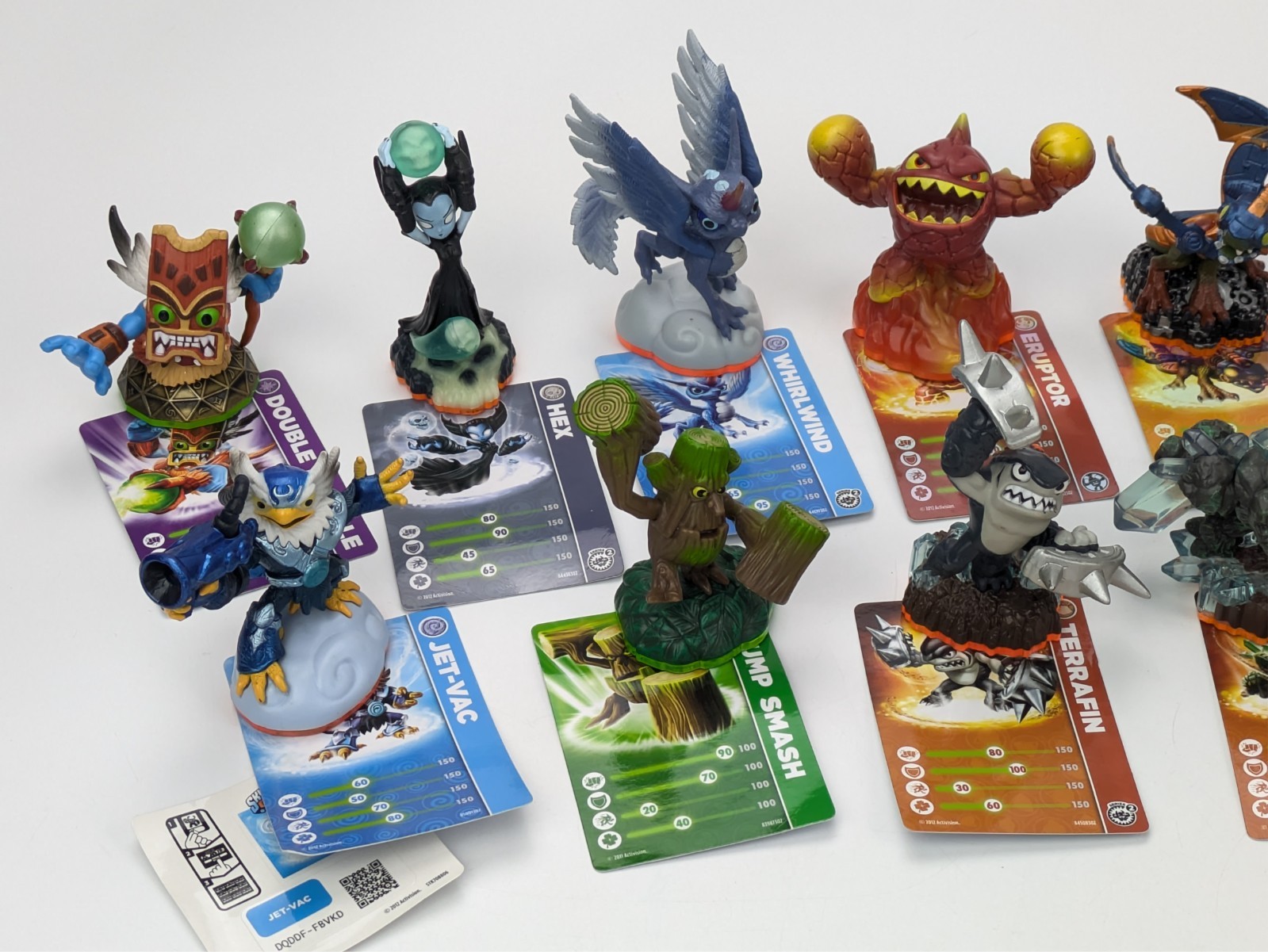 Skylanders GIANTS & SPYRO’S ADVENTURE Lot of 15 Figures Mixed w/Cards