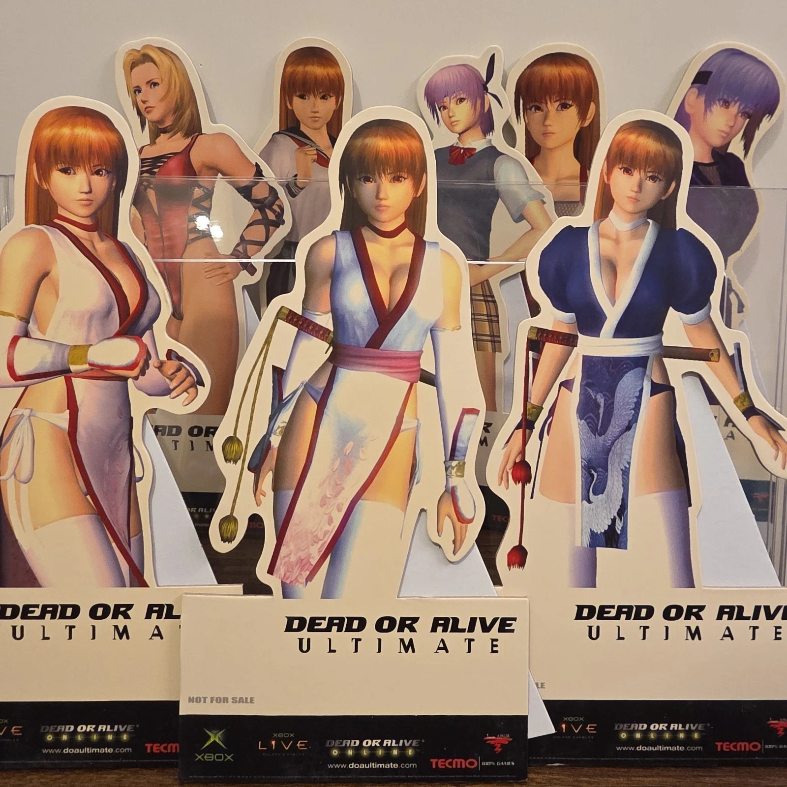 Dead Or Alive Ultimate Xbox Live Original Counter Standee Girls 8x Complete set