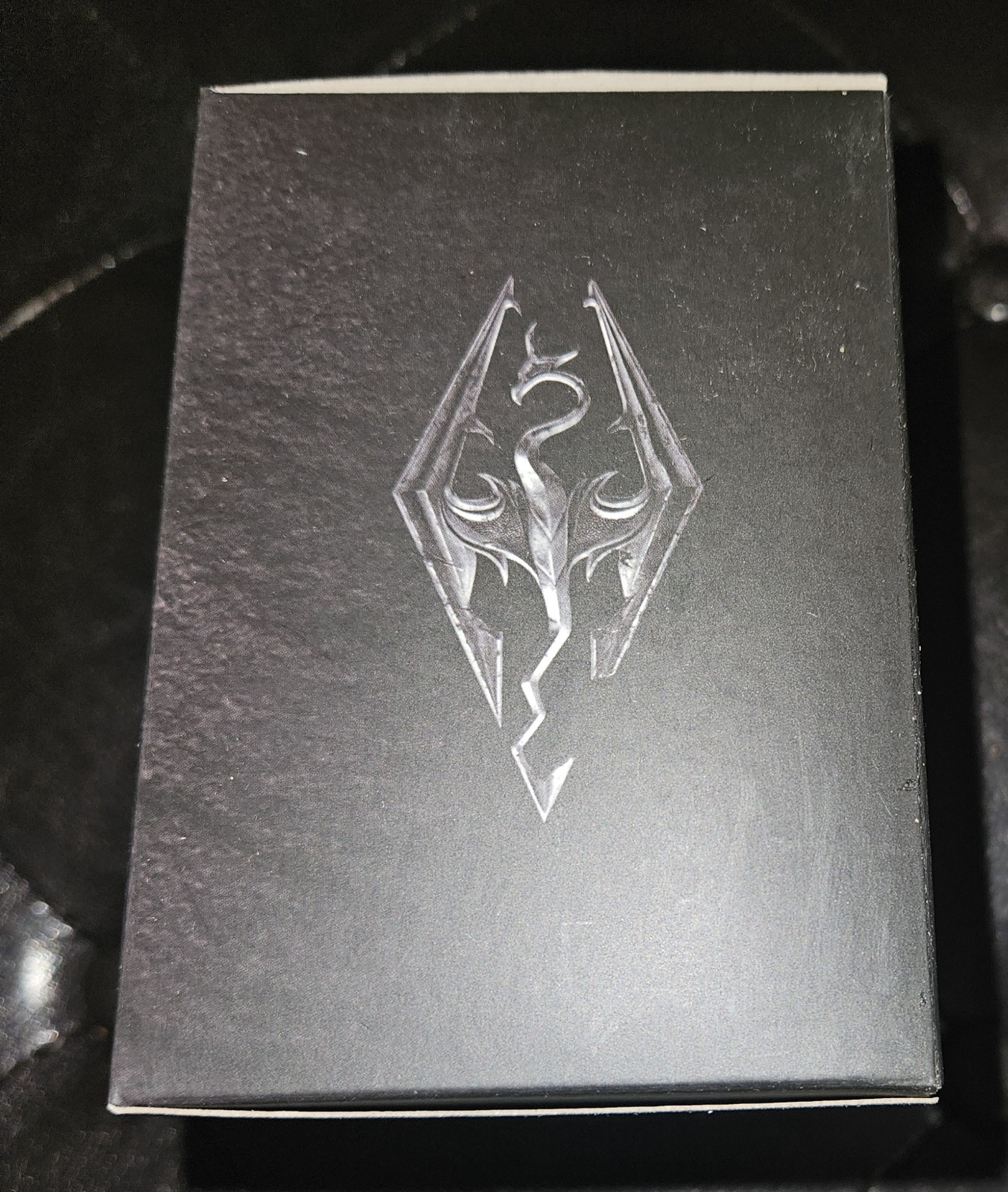 NEW ~ The Elders Scrolls ~ Daedric Helmet Replica Figure ~ Loot Crate Exclusive