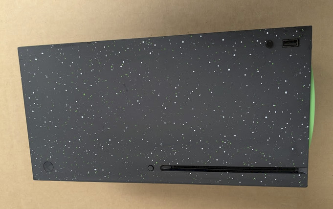 Very Good – Xbox Series X Galaxy Black 2TB – Generic Controller
