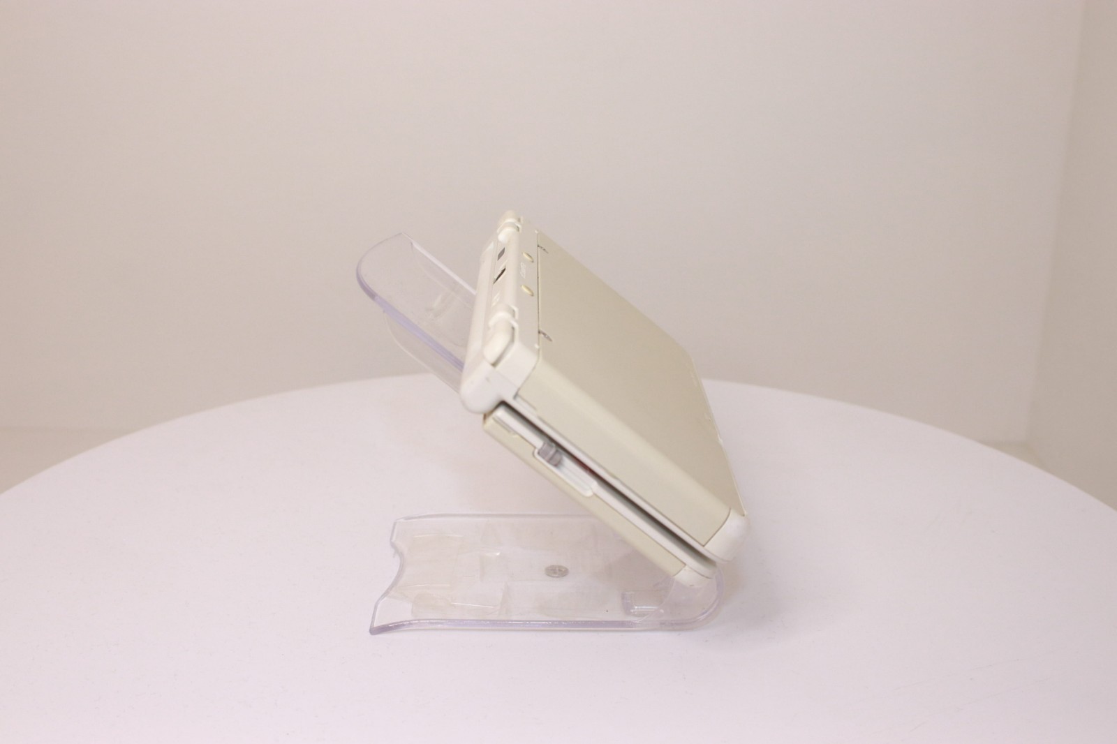JP Game New Nintendo 3DS White [Rank : B]Region-locked