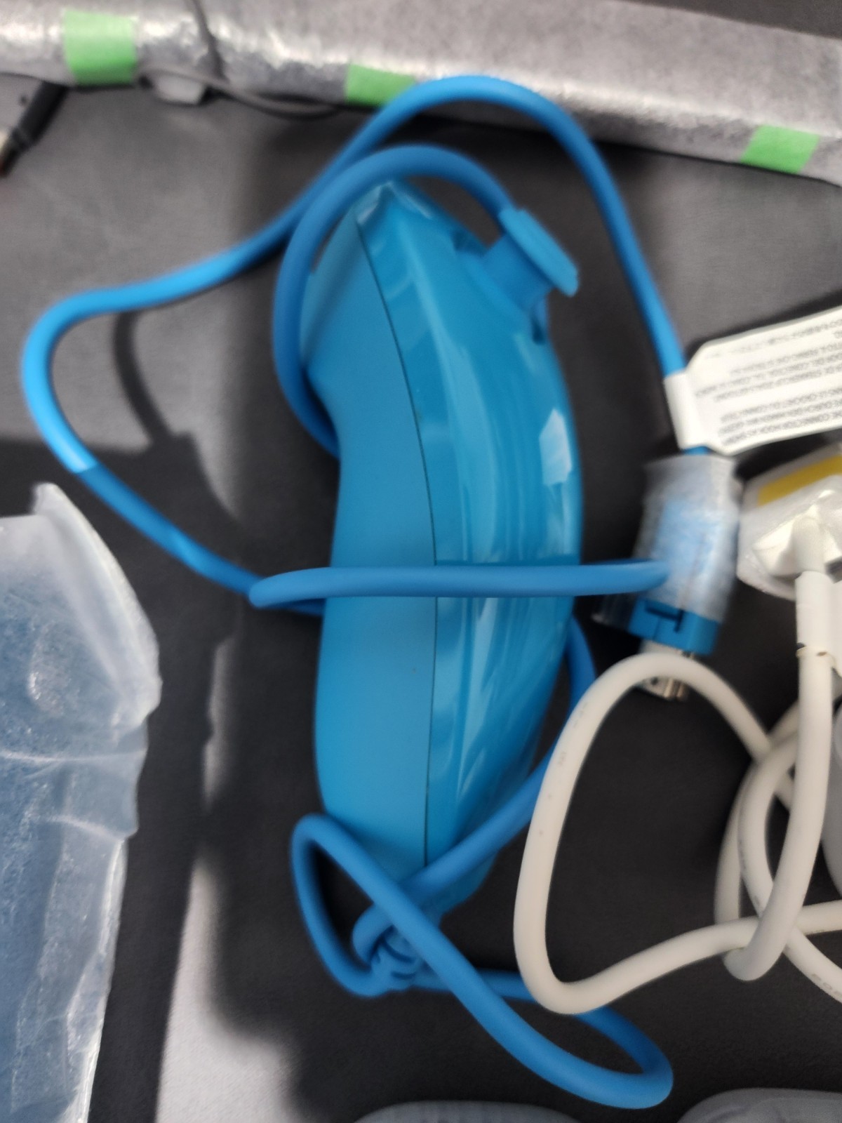Nintendo Wii Limited Edition Blue Console In Original Box w/Wii Sports Disc