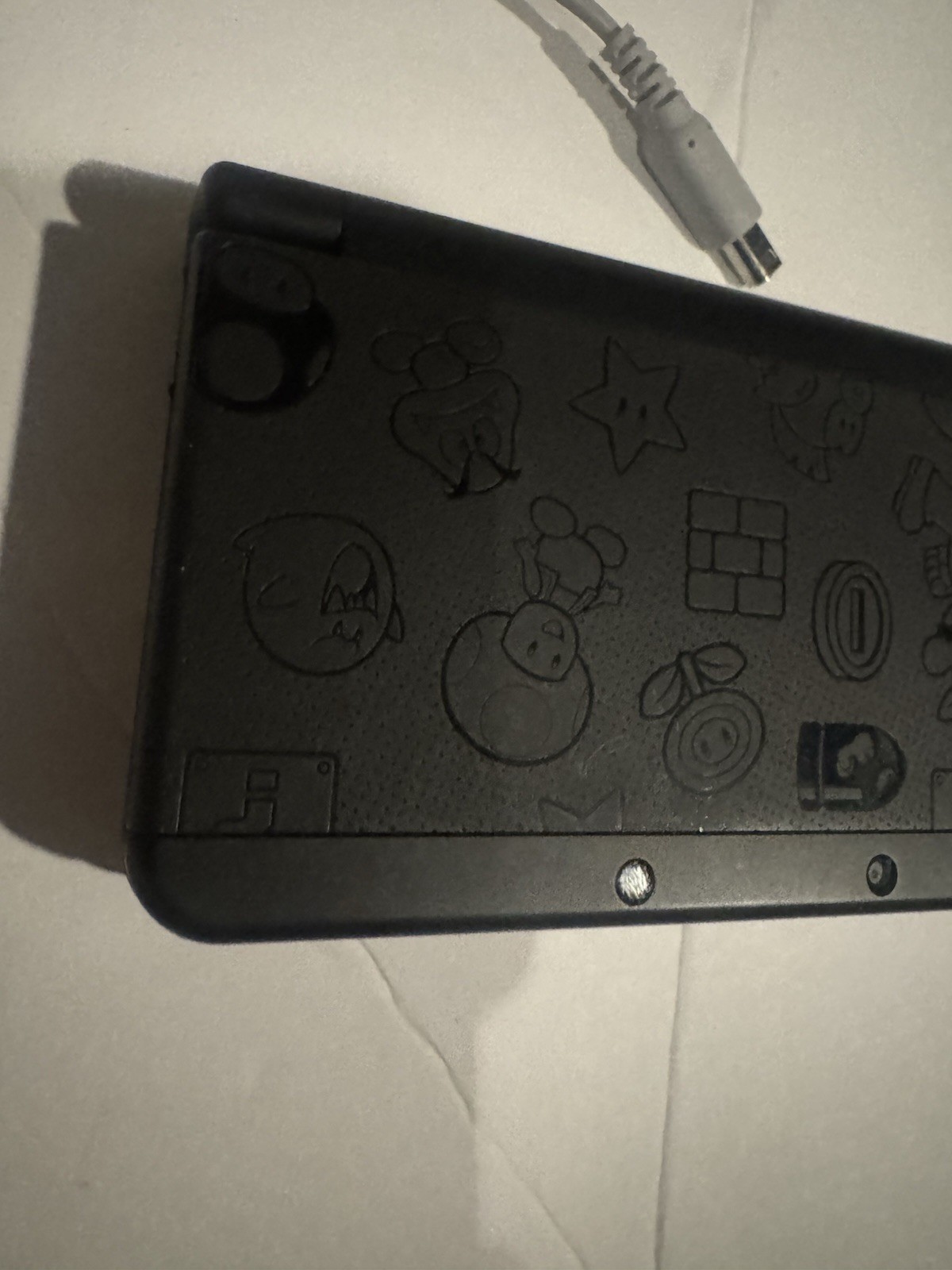 Nintendo 3DS – Original Super Mario Edition (Black Friday) w/charger