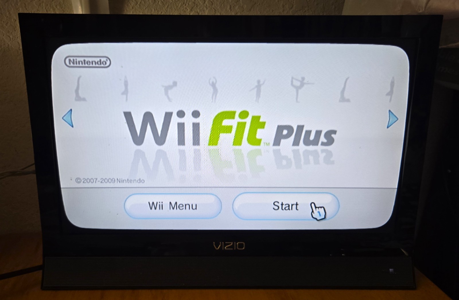 2006 Nintendo Wii RVL-001 512 MB Home Console – White