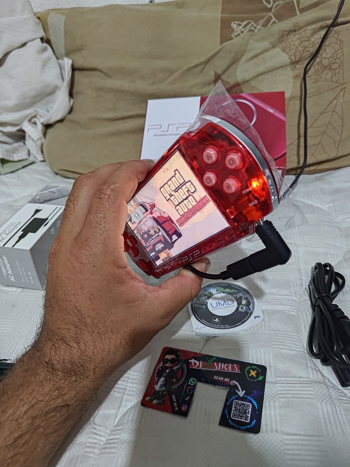 Sony PSP 3000 transparent red with 32 GB games USB-C adapter