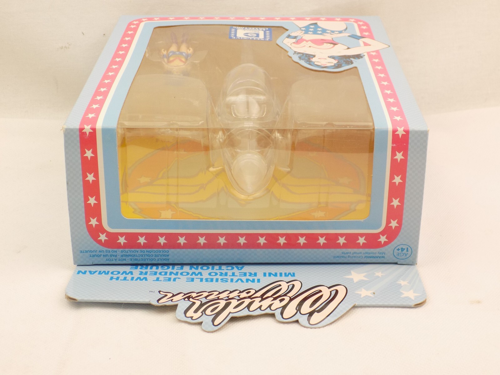 Brand New DC Comics Invisible Jet With Mini Retro Wonder Woman Action Figure